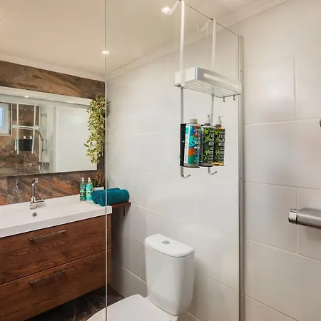 The Hajdu Hide-away - Cozy, Private House, Hot Tub & Garden, Pet Friendly Feriehus *
