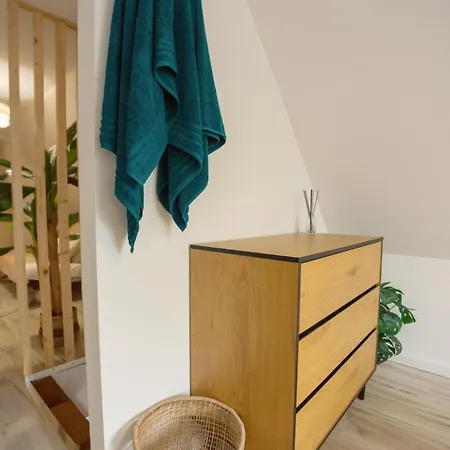 The Hajdu Hide-away - Cozy, Private House, Hot Tub & Garden, Pet Friendly Feriehus Hajdúszoboszló